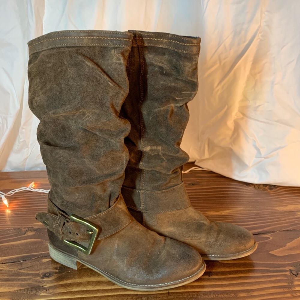Steve Madden Brown Suede Boots